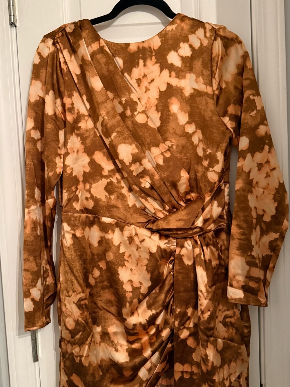 Mango Brown Abstract Print Ruched Wrap Mini Dress Long Sleeve Size Medium NWT - Picture 2 of 6